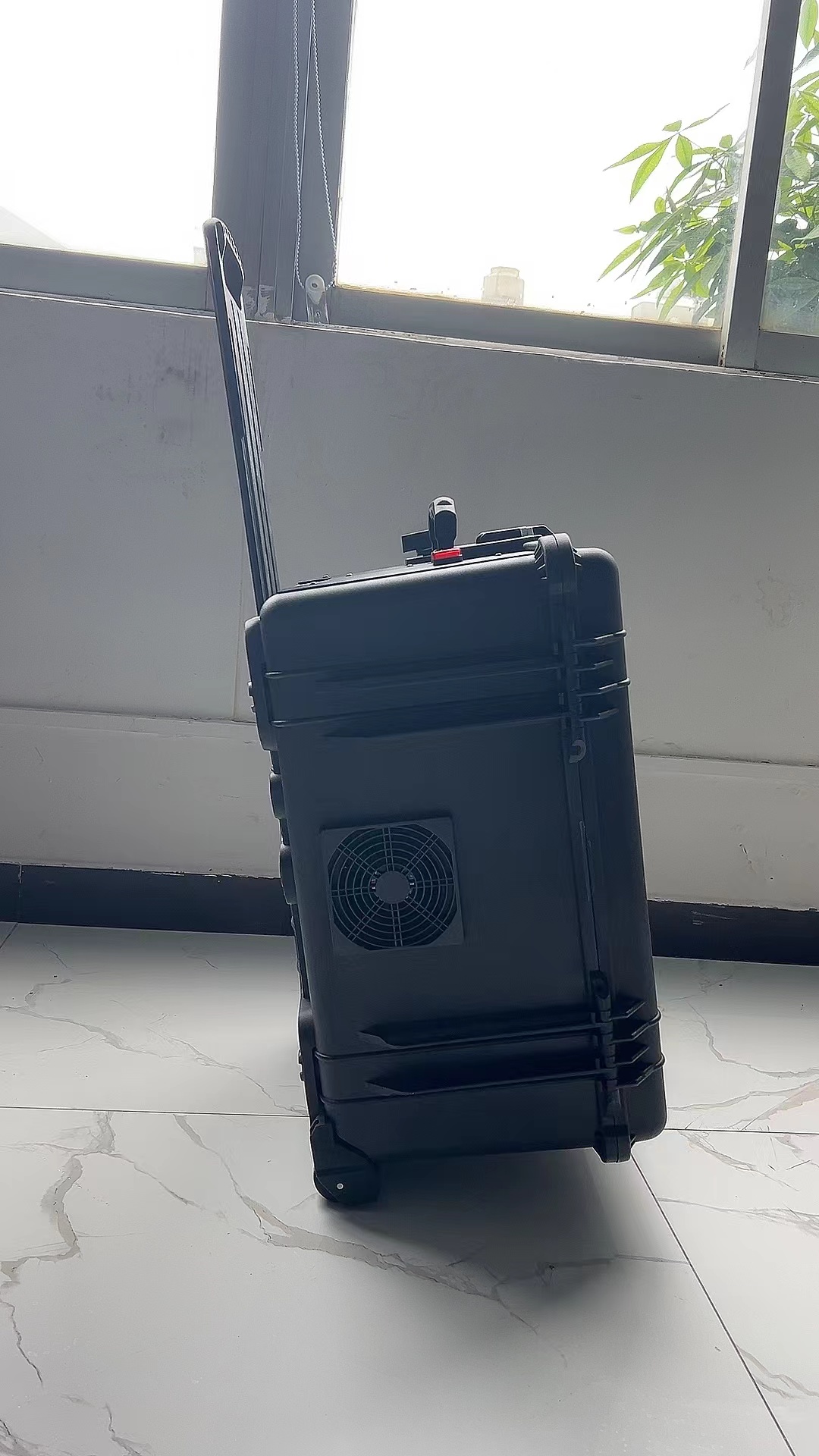 藁城手拉箱型移动通信干扰器